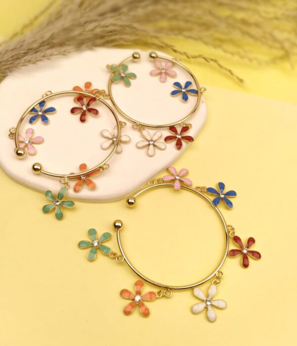 Metal Floral Drop Bangles (lily)