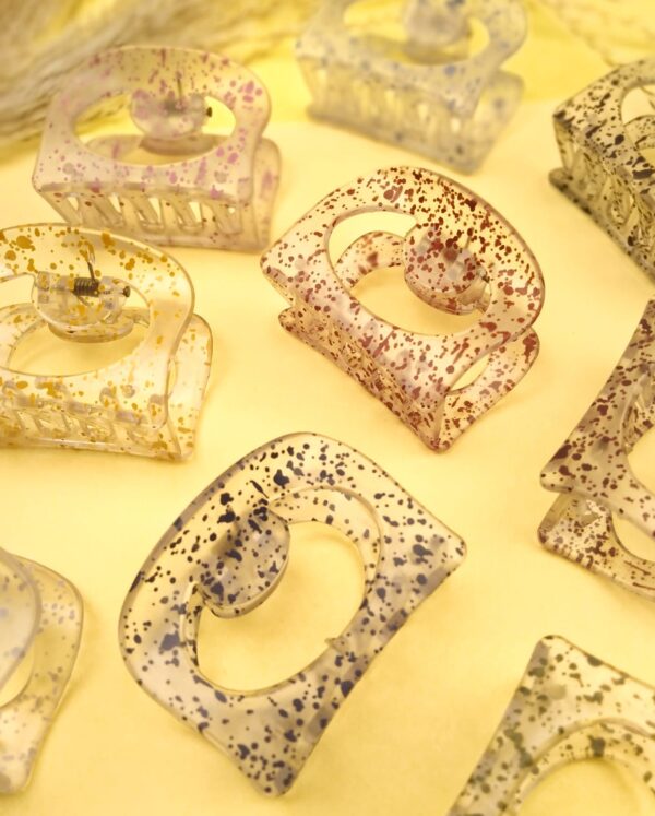 Dotty Acrylic Hair Claws - Image 3