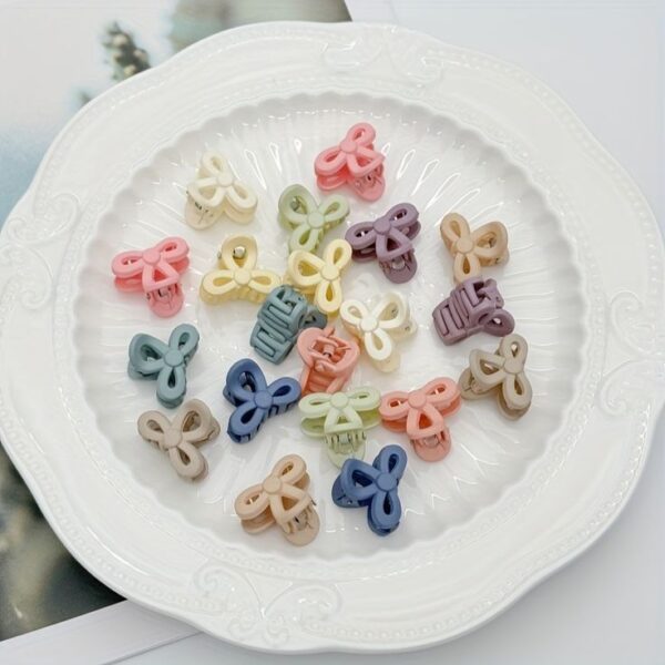 Pastel Izal Mini Hair Claws - Image 3