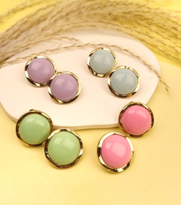 Bubbly Monte studs