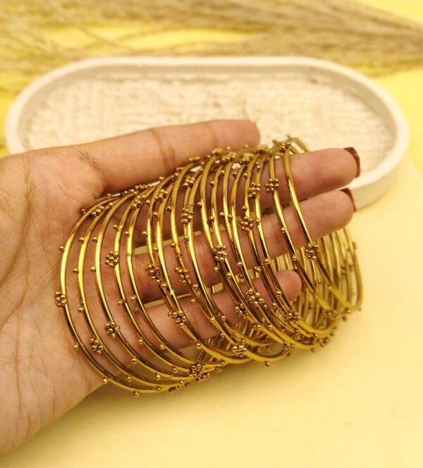 Dhaani Nukti Bangles