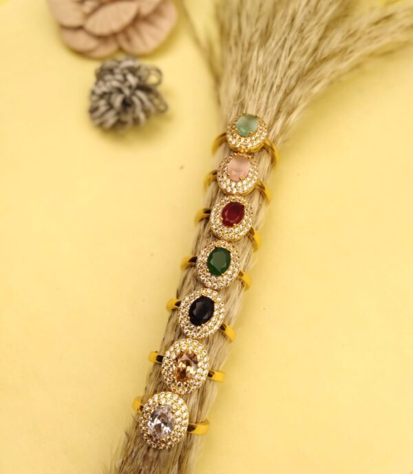 Ziva Zircon Ring (Golden Base)
