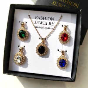 Ayra Zircon Pendant Set