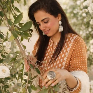 Zohra Indian Jhumkay