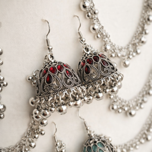 Indian Horiya Sahara Jhumkay