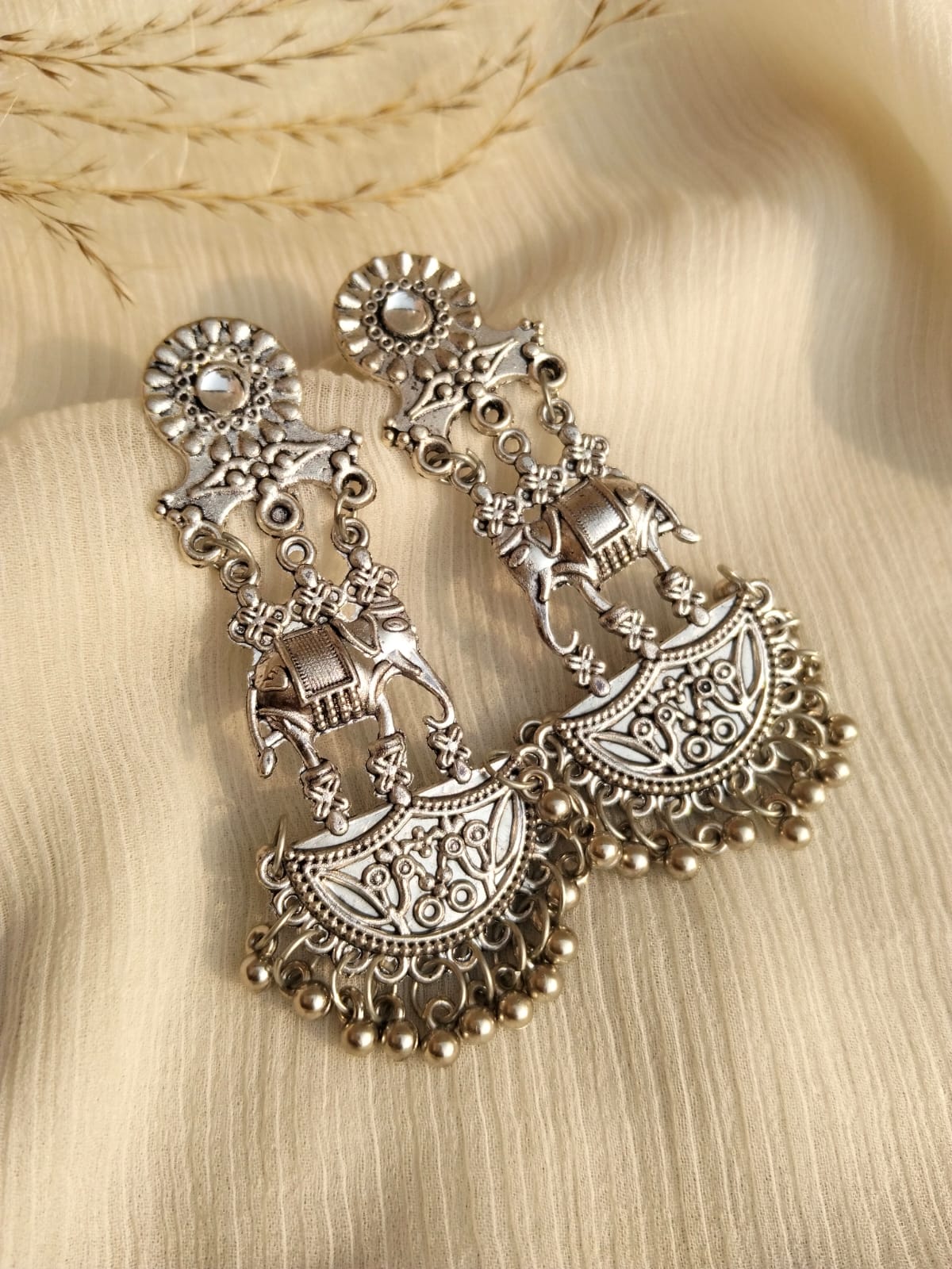 Indian Raahi Earrings - Image 2