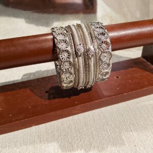 Tara Metal Bangle Set