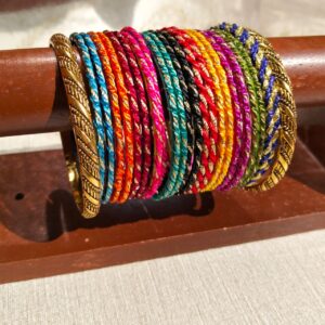 Dhanak Metal Bangle Set